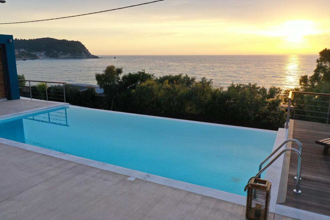 Capro - Milos Bay Villas Áyios Nikítas Exterior foto
